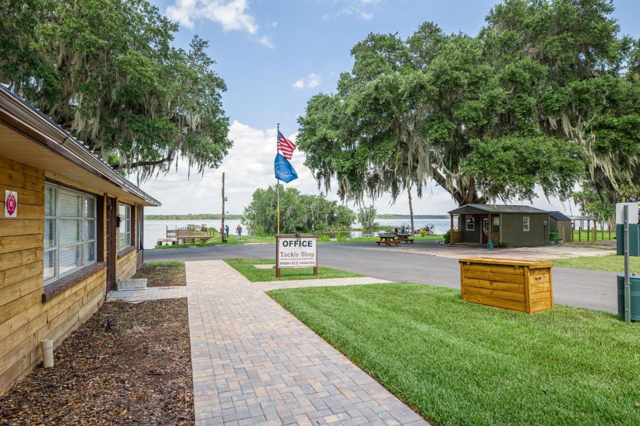 Idlewild Lodge And Rv Park Lake Panasoffkee Bagian luar foto
